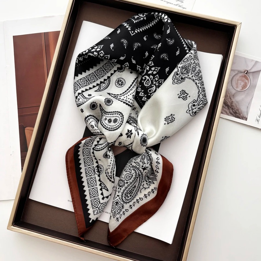 2025 Silk Shawl Square Scarf F - Shawl Wrap Winter recensione e prezzo